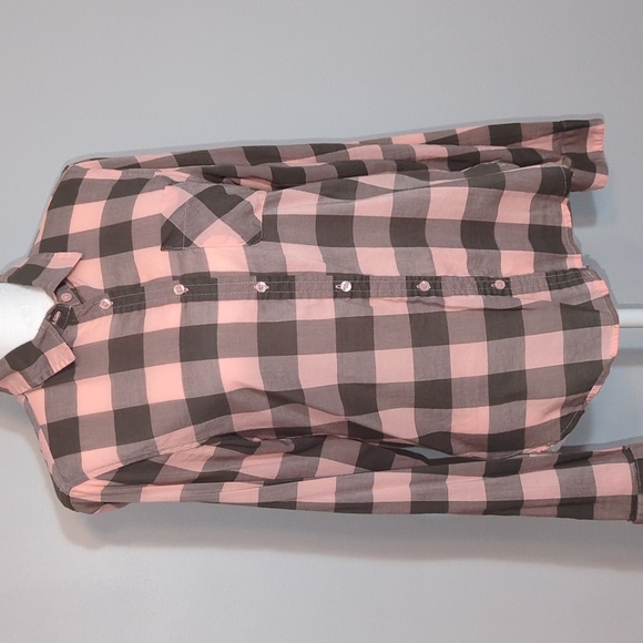 EUC Checkered Button-Down - Picture 2 of 8